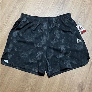 Reebok Men's Black and Gray Athletic Shorts XL